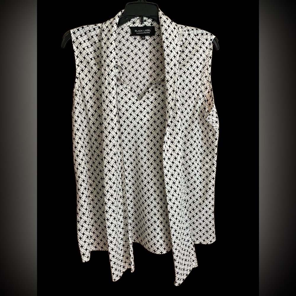 90’s Black Label sleeveless 100% polyester blouse with tie cream black l…